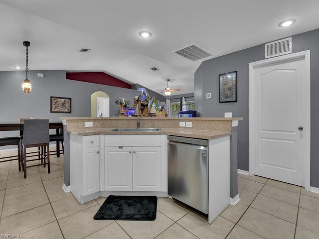 2609 NE 5th AVE, Cape Coral, FL 33909