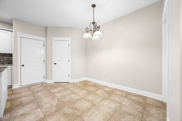 1789 Double R Blvd, Clarksville, TN 37042