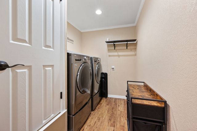 1823 E Cedar Elm Drive, Arlington, TX 76012