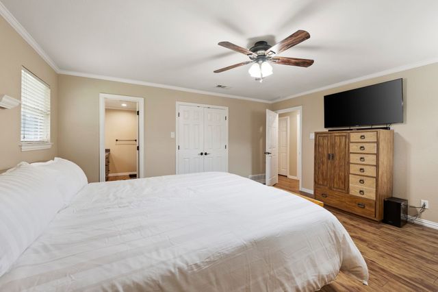 1823 E Cedar Elm Drive, Arlington, TX 76012
