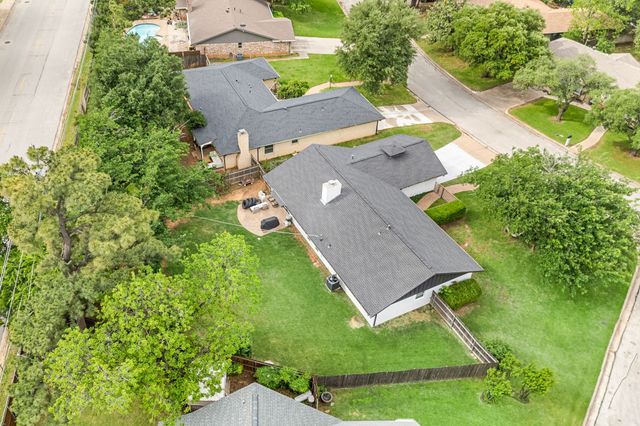 1823 E Cedar Elm Drive, Arlington, TX 76012