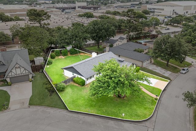 1823 E Cedar Elm Drive, Arlington, TX 76012