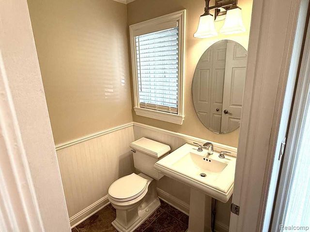 50234 Helfer Boulevard, Wixom, MI 48393