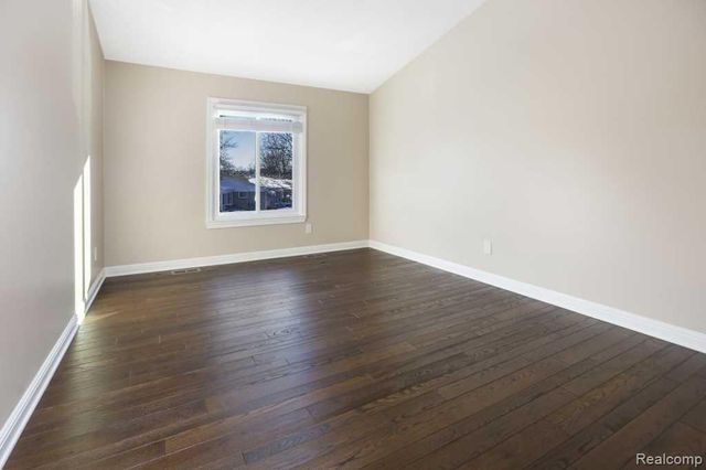 50234 Helfer Boulevard, Wixom, MI 48393