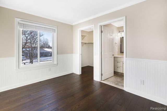 50234 Helfer Boulevard, Wixom, MI 48393