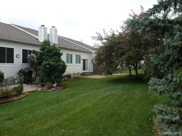 50234 Helfer Boulevard, Wixom, MI 48393