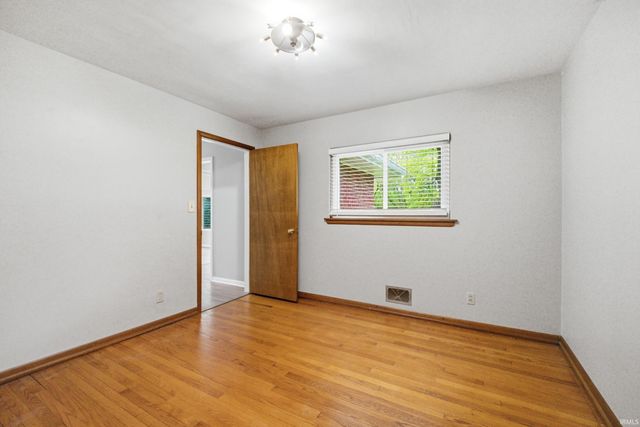 3233 Brady Lane, Lafayette, IN 47909