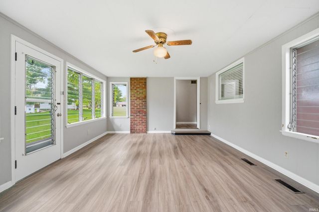 3233 Brady Lane, Lafayette, IN 47909