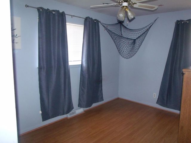 8467 Darlene Street, Warren, MI 48093