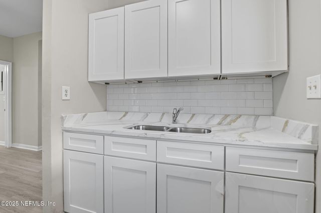 8223 BRACKRIDGE Boulevard S, Jacksonville, FL 32216