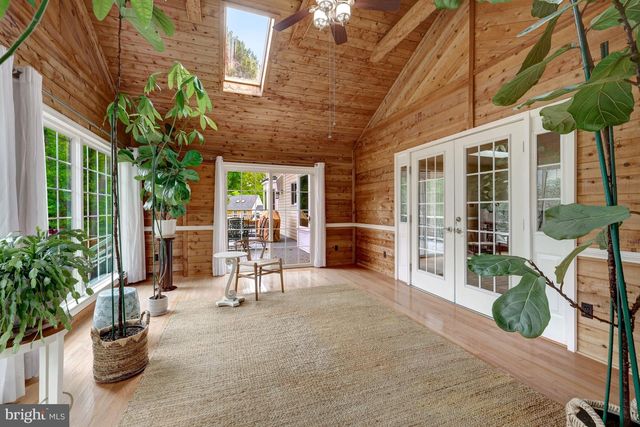 2068 KEDGE DR, Vienna, VA 22181