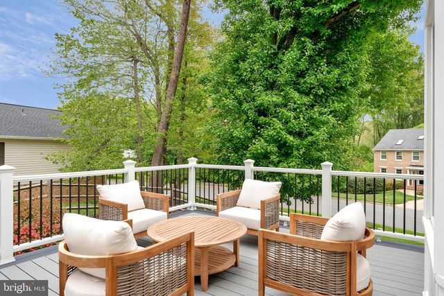2068 KEDGE DR, Vienna, VA 22181