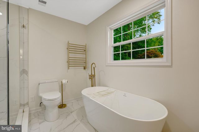 2068 KEDGE DR, Vienna, VA 22181