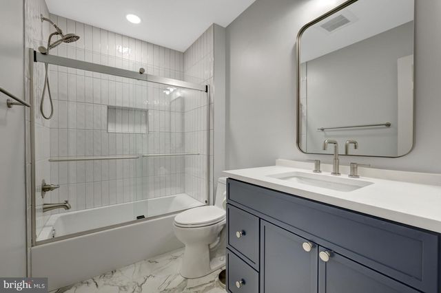 2068 KEDGE DR, Vienna, VA 22181