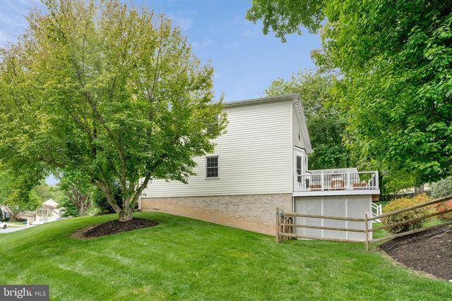 2068 KEDGE DR, Vienna, VA 22181