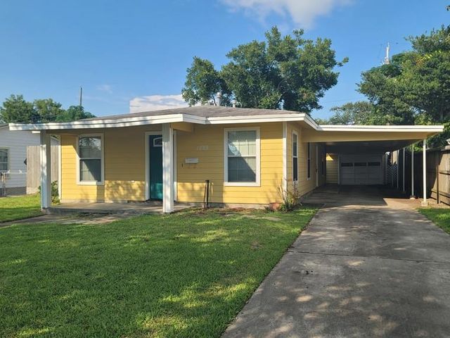 1523 Campbell, Galveston, TX 77551