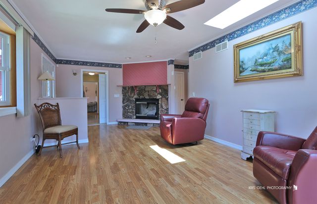 2019 Gilboa Avenue, Zion, IL 60099