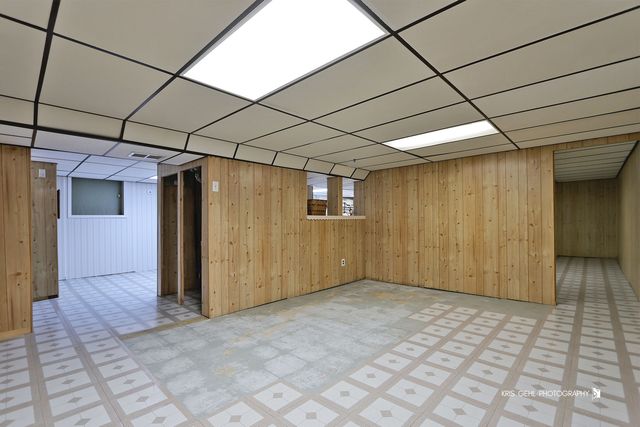2019 Gilboa Avenue, Zion, IL 60099