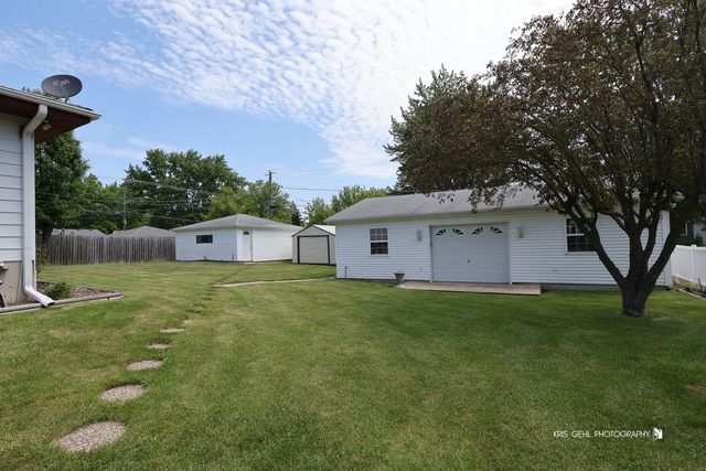 2019 Gilboa Avenue, Zion, IL 60099