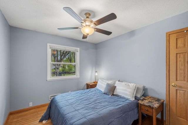 965 Redwell Lane, Apple Valley, MN 55124
