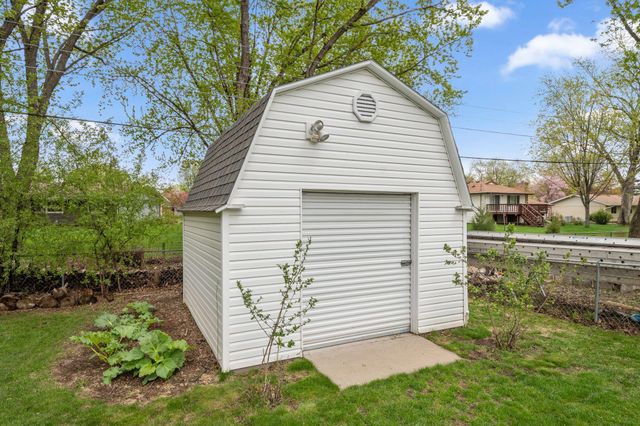 965 Redwell Lane, Apple Valley, MN 55124