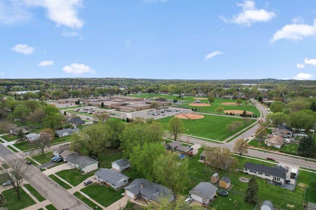 965 Redwell Lane, Apple Valley, MN 55124