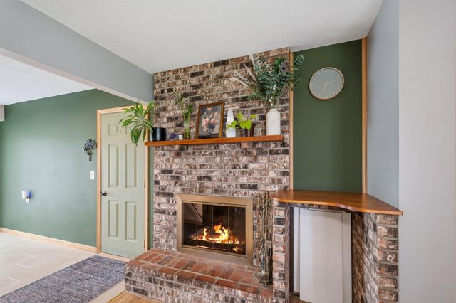 965 Redwell Lane, Apple Valley, MN 55124