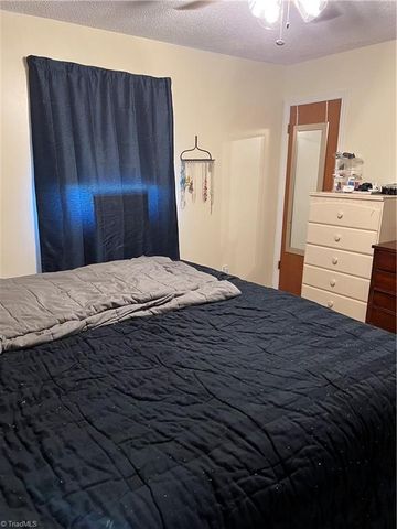 200 Choyce Street, Lexington, NC 27295