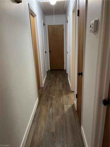 200 Choyce Street, Lexington, NC 27295