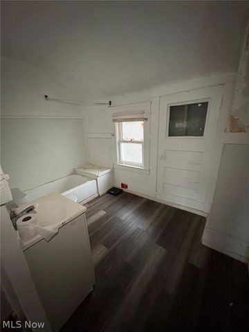 12520 Cornado Avenue, Cleveland, OH 44108