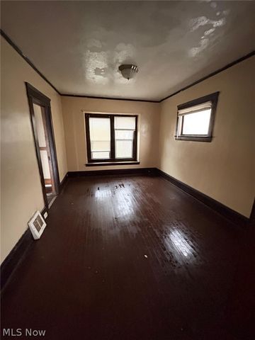 12520 Cornado Avenue, Cleveland, OH 44108