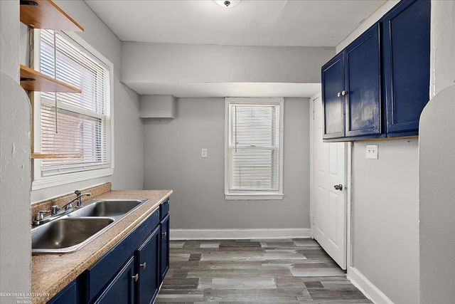 20575 Dean Street, Detroit, MI 48234