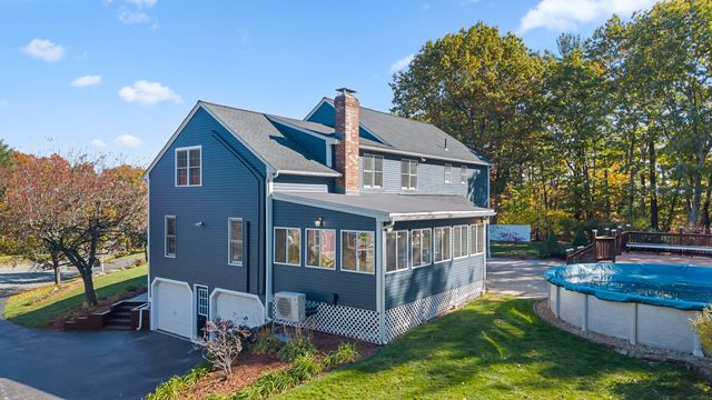 7 Old Salem Cir, Shrewsbury, MA 01545