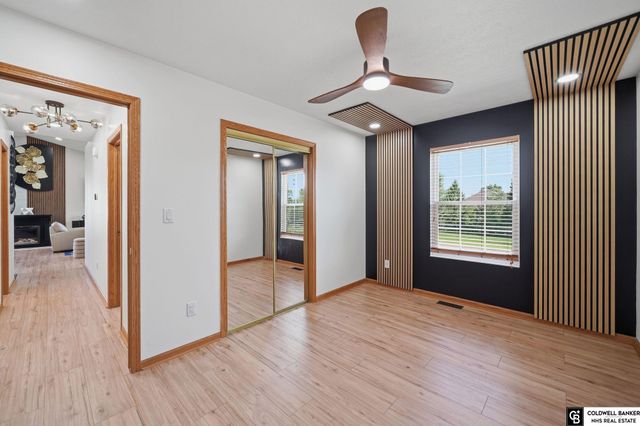 5701 S 96 Street, Lincoln, NE 68526