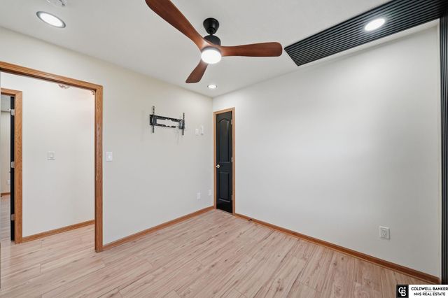 5701 S 96 Street, Lincoln, NE 68526