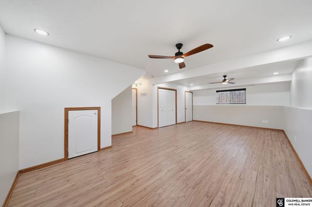 5701 S 96 Street, Lincoln, NE 68526
