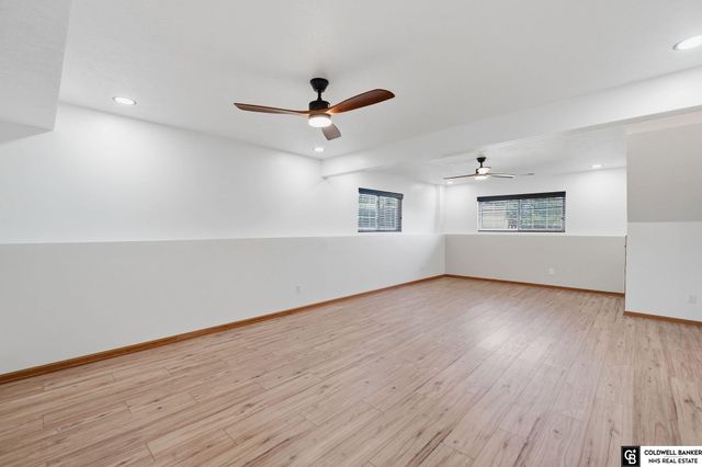 5701 S 96 Street, Lincoln, NE 68526