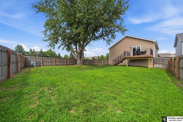 5701 S 96 Street, Lincoln, NE 68526