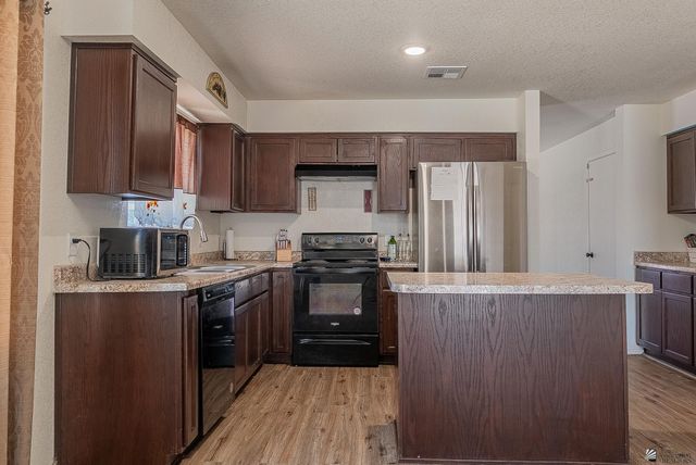 7912 E 44 Ln, Yuma, AZ 85365