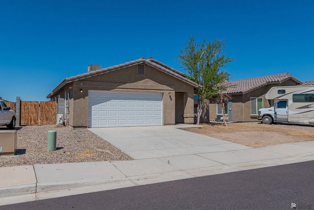 7912 E 44 Ln, Yuma, AZ 85365
