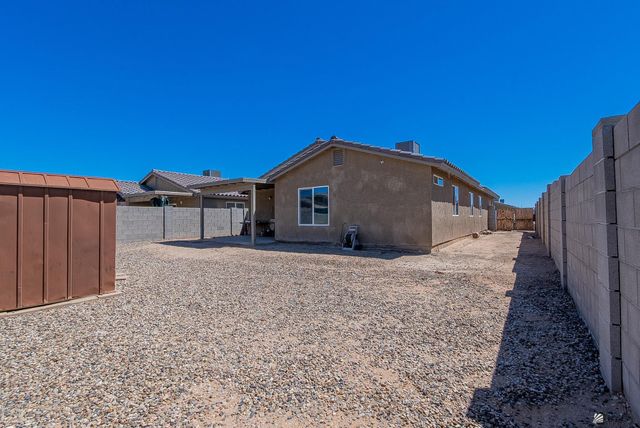 7912 E 44 Ln, Yuma, AZ 85365
