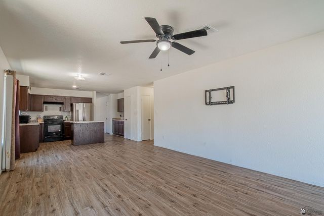 7912 E 44 Ln, Yuma, AZ 85365