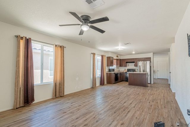 7912 E 44 Ln, Yuma, AZ 85365