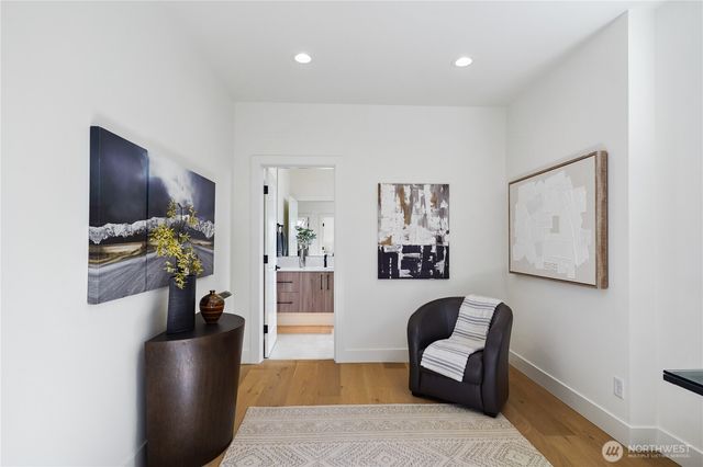 9013 14th Avenue SW, Seattle, WA 98106