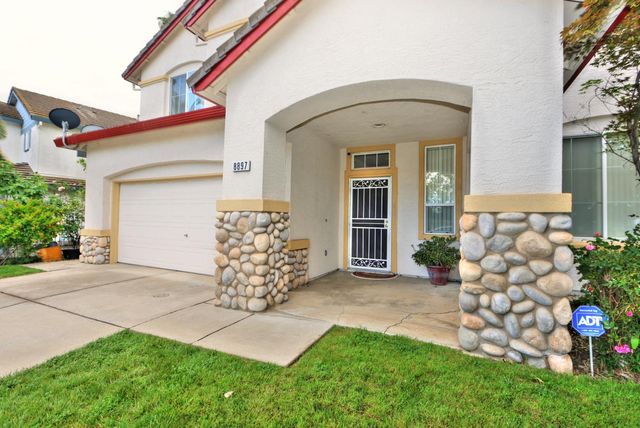8897 Shasta Lily Dr, Elk Grove, CA 95624