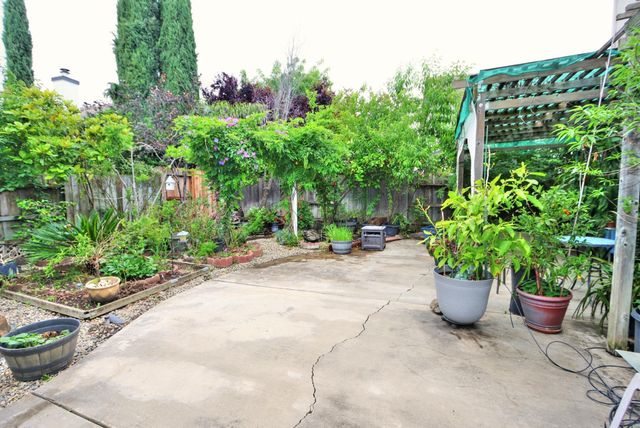 8897 Shasta Lily Dr, Elk Grove, CA 95624