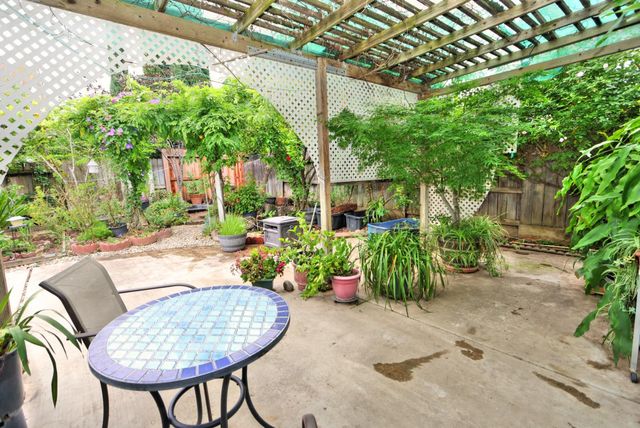 8897 Shasta Lily Dr, Elk Grove, CA 95624