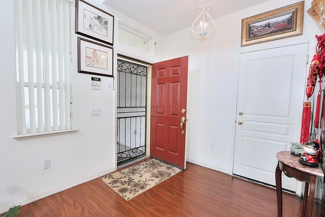 8897 Shasta Lily Dr, Elk Grove, CA 95624