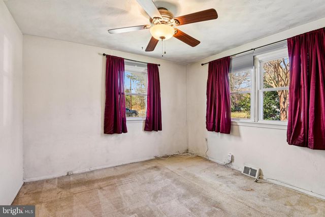 9881 LYON AVE, Laurel, MD 20723