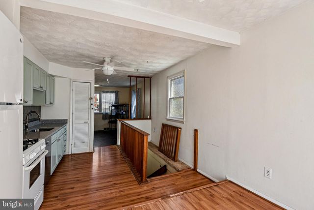 9881 LYON AVE, Laurel, MD 20723